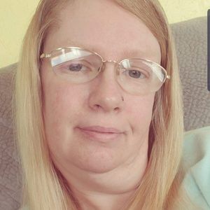 Meet your Posher, Becky
